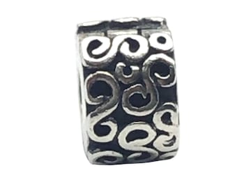 Ciondolo Pandora in argento sterling con motivo "S"
