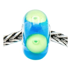 TROLLBEADS Charm de plata de ley con núcleo de cuentas de vidrio caribeño