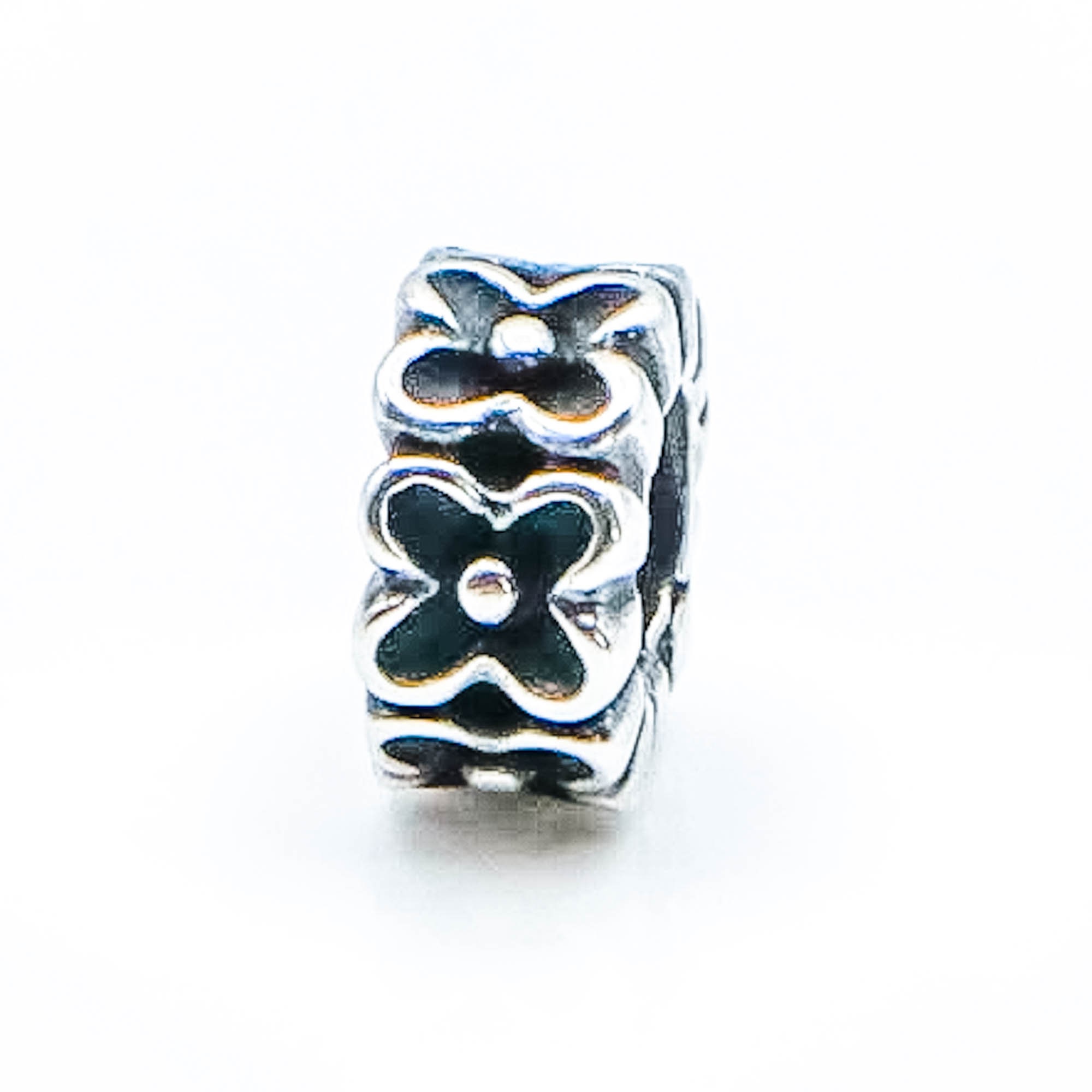 Pandora flower spacer deals