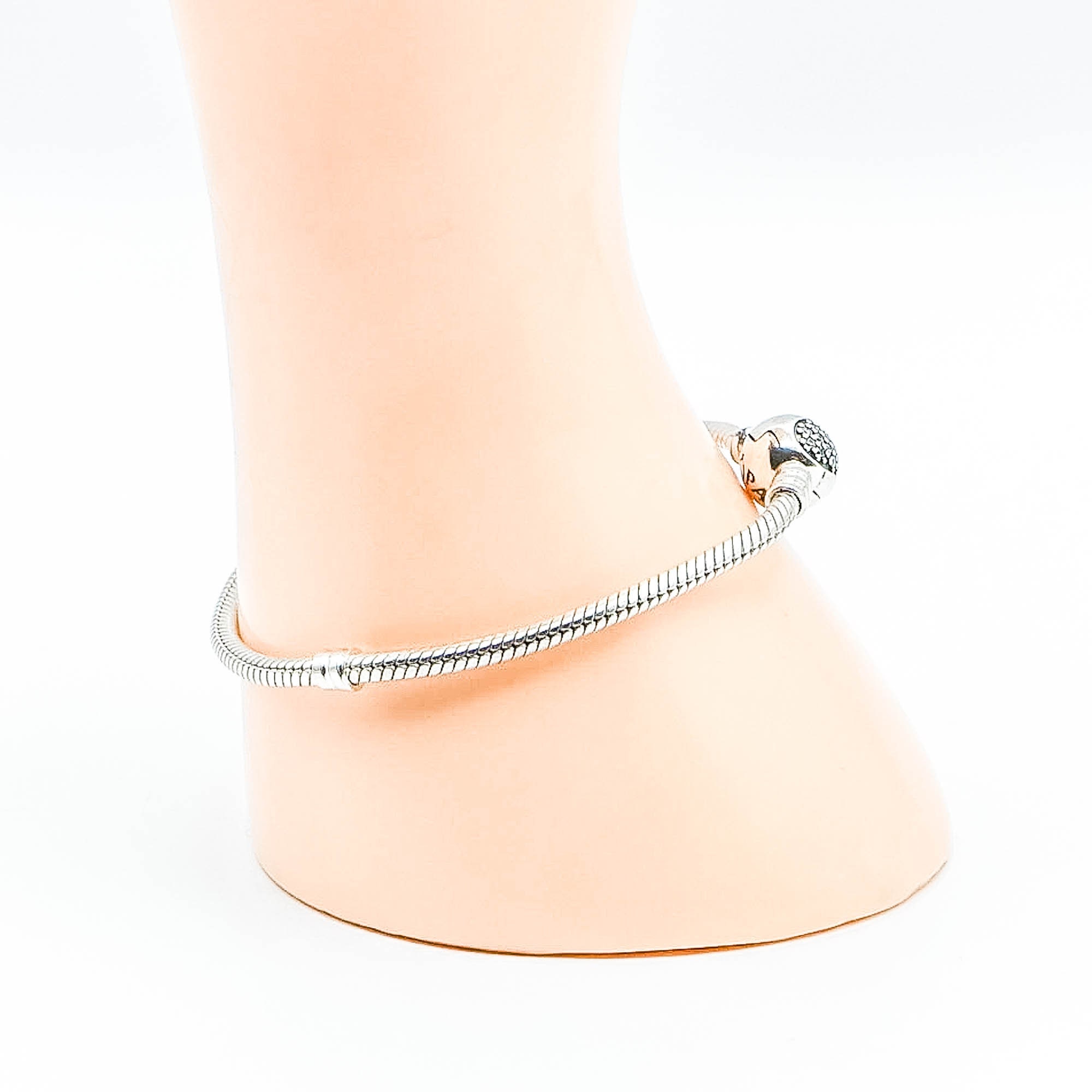 Pandora lobster 2024 clasp bracelet