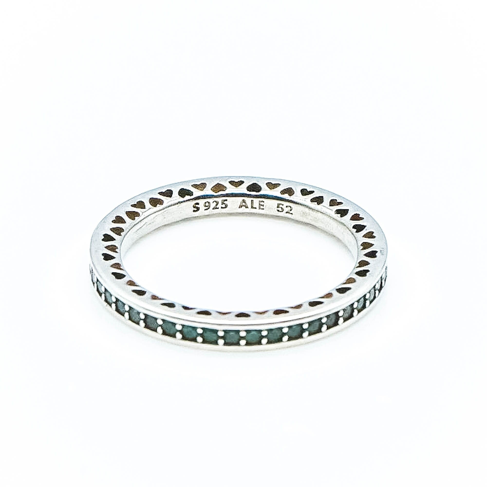 Mint radiant hearts of pandora ring clearance