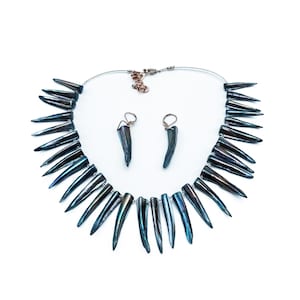 Vintage 16 to 17.5-Inch Blue Abalone Shell Mother-of-Pearl Necklace Earring Set