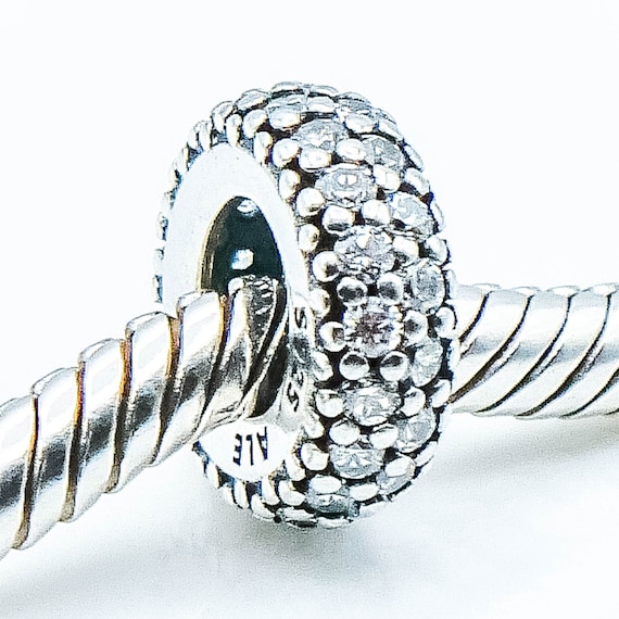 Pandora inspiration shop within spacer
