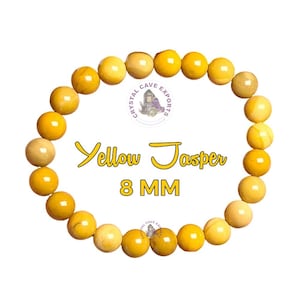 Op de afbeelding: Een gele jaspis armband met 8 mm kralen. De armband is gemaakt van natuurlijke stenen en is een mooi en uniek sieraad.