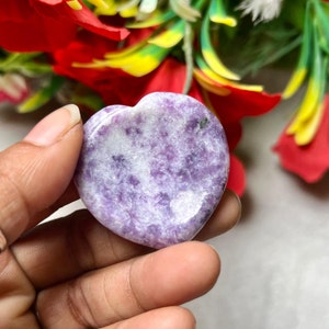 Lepidolite Stone Heart Shape Worry Stone-Palm Stone, for Crystal Healing And Meditation-Pocket Palm Stone Thumb Stone(1)Piece