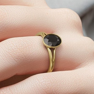 Black Diamond Oval Ring, 3 Carat Black Split Shank Bezel Ring, Alternative Engagement Ring, Unique Engagement, DianaBlackIce Black Jewelry