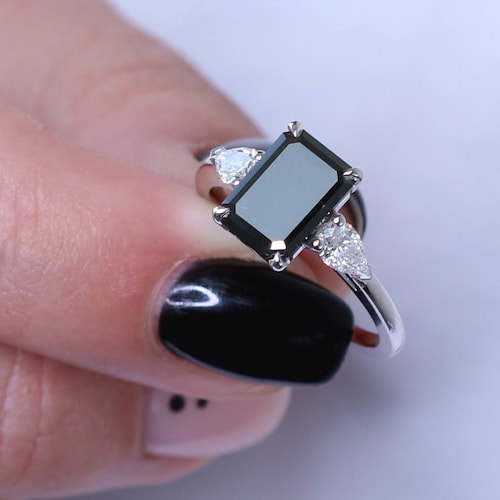 2 Carat Black Engagement Ring Alternative Engagement Ring Etsy