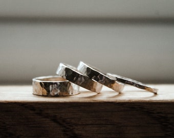 Anelli in argento sterling riciclato martellato/opaco, anelli personalizzati.