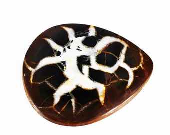 Gemstone Rare Designer Mud Crack Fossil, 116 Crt. Spider Web Top Quality 56x50x5 MM. Designer Septarian Mud Crack For Jewelry Making.