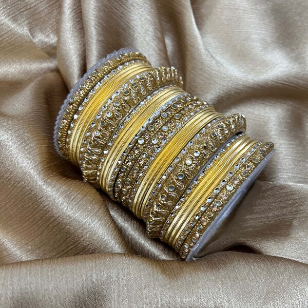 Metal ki chudiyan ka set Clearance