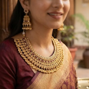 RAD K3 Antique Gold Kundan Choker Set with ruby red stone