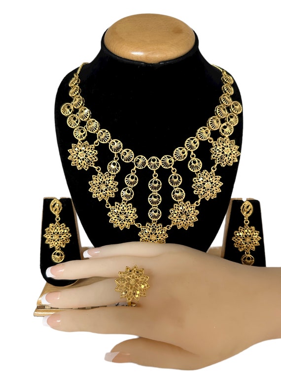 Flipkart.com - Buy Shining Jewel 24K Gold Plated Traditional Chandelier  Chandbali Gold Earrings for Women (SJ_1362) Pearl Brass Chandbali Earring  Online at Best Prices in India