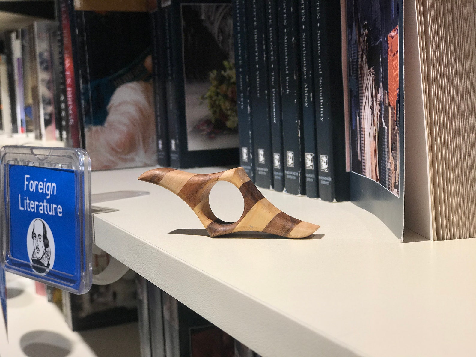 Wood Reading Assistant, Thumb Page Holder, One Hand Book Holder Etsy