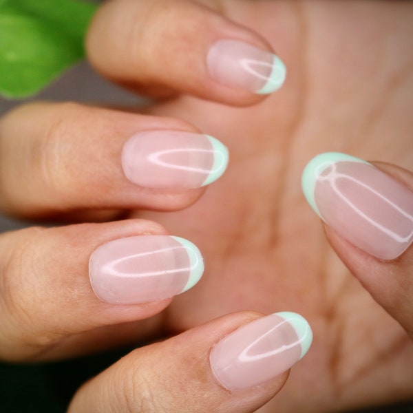 Menthe French Natural Press On Nails | Ongles | Faux Ongles | Faux Ongles | Coller sur les ongles | Ovale court