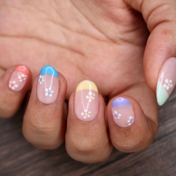 Flower Rainbow Dotted Design Press On Nails | Nails | False Nails | Fake Nails | Stick On Nails | Short Oval