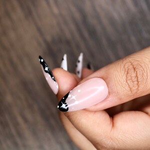 Magical Star Black & White Press On Nails Nails False Nails Fake Nails Stick On Nails Medium Almond image 4