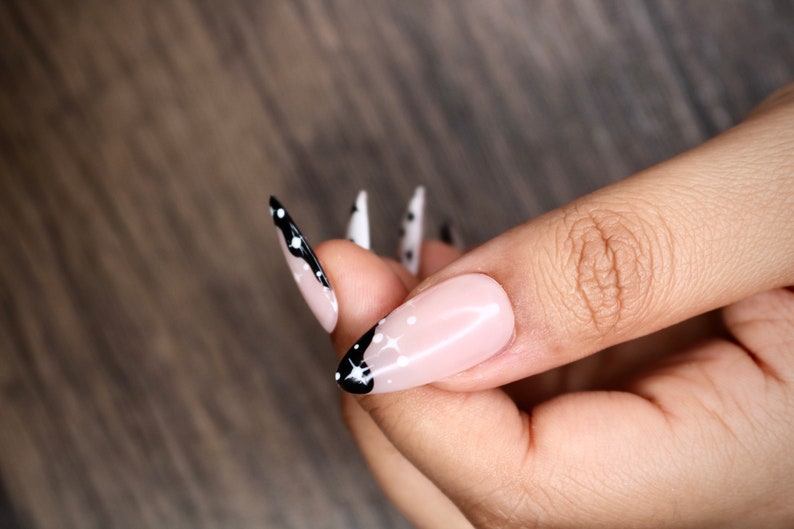 Magical Star Black & White Press On Nails Nails False Nails Fake Nails Stick On Nails Medium Almond image 4