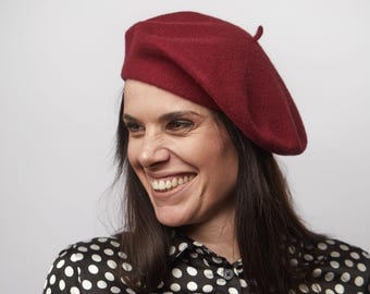 Vintage Saint Expedit Women\'s Wool Raspberry Beret from France RASPBERRY BERET With Cabillou 100% Wool Song - Etsy main image 2