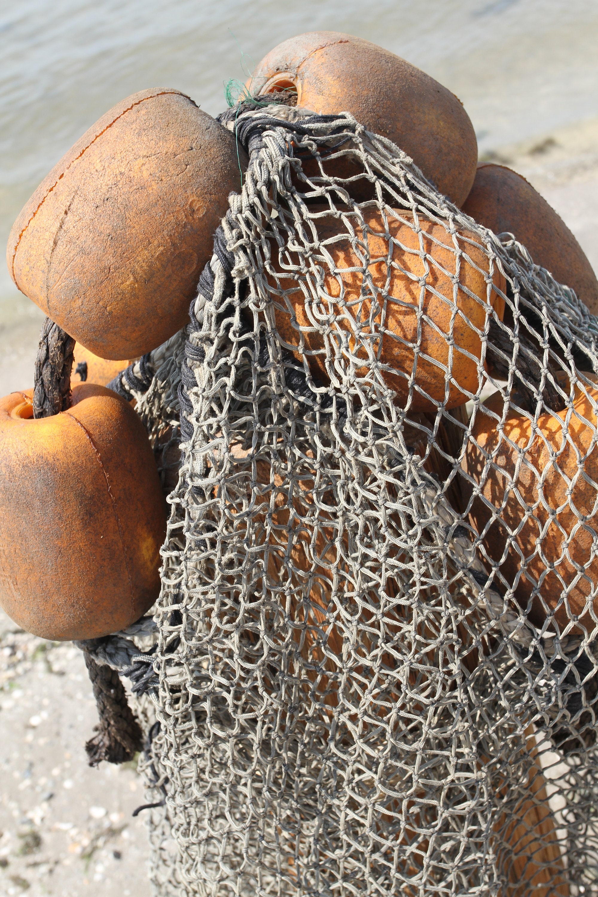 Decorative Fish Net with Shells and Cork - TikiKev