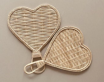 50 x Handmade Palm Hand Fan - Party Favors / Wedding / Bachelorette / Summer Wedding - Made of Iraca / Raffia - Heart Shape