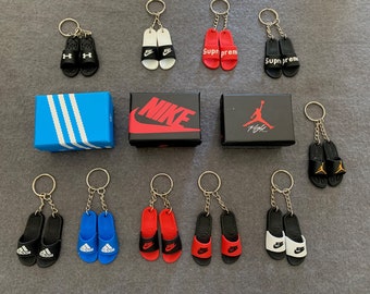 nike supreme slides