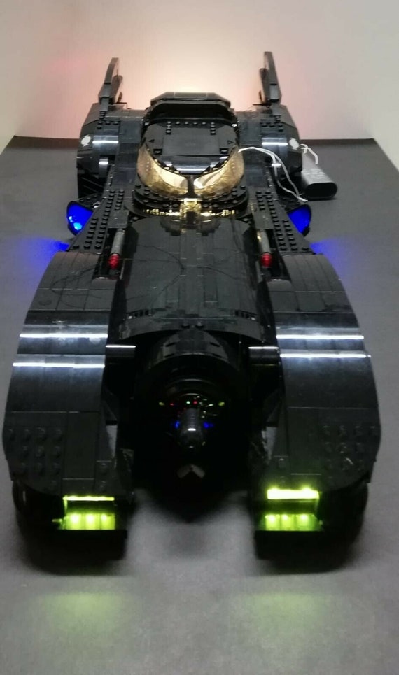  LEGO DC Batman 1989 Batmobile 76139 Building Kit