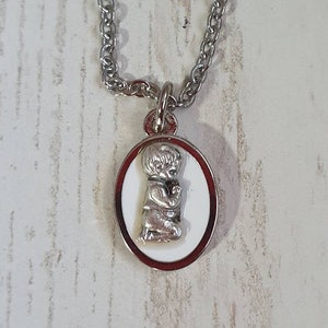 Angel necklace, Angel medal pendant necklace, Saint necklace, Necklace with medal of angels