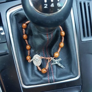 Größere Perlen Auto Rosenkranz, Holzperlen Auto Rosenkranz, Auto Rosenkranz für Männer, Frauen, Heilig-Geist-Medaille, Heilige Familie Medaillen