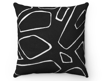 Black and white geometric throw pillow, Modern Farmhouse, Minimalist home décor, Boho Throw Pillow, Decorative abstract pillows for couch