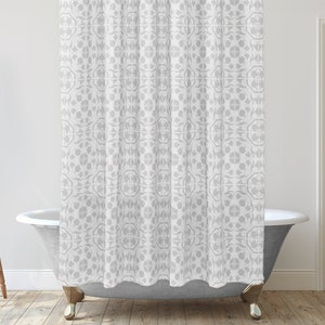Gray and White Shower Curtain, Farmhouse Bathroom, Boho Bathroom Décor, Mediterranean Floral Azulejos Portuguese Tile Pattern, Modern Bath