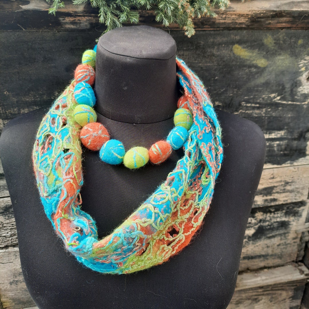 Women's Scarf Necklace Turquoise Salad and Coral Color, Decoration on