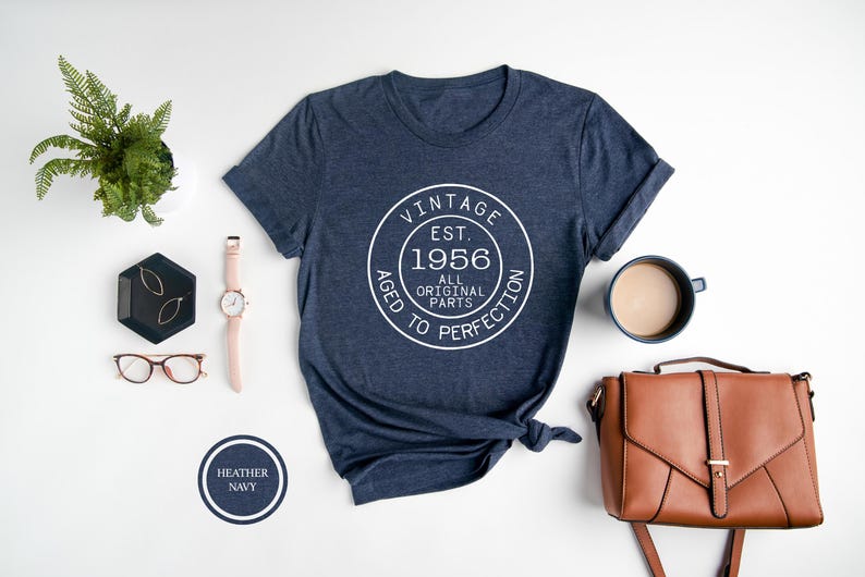 Vintage 1956 Birthday Shirt, Aged to Perfection Tee, 70th Birthday Gift imagen 4