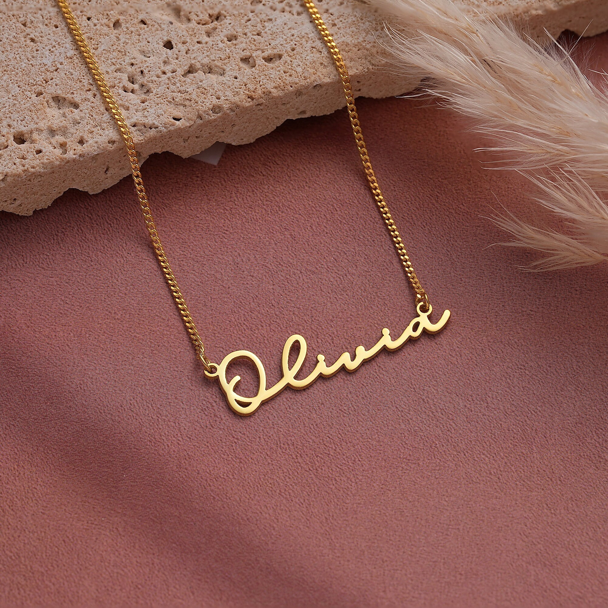 Sakrami Collar De Plata Con Nombre - Collar De Plata De Ley 925 Color Amarillo, Con Nombre Personalizado + Caja De Regalo Personalizada - Para Cumpleaños Y Aniversario (Amarillo