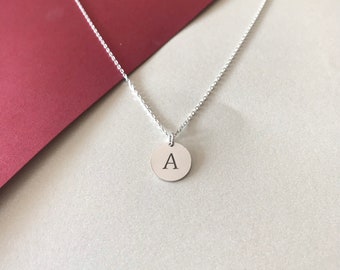 Initial Disc Necklace,Gold Initial Disc Necklace,Personalized Necklace,Mother’s necklace,personalized letter necklace, valentines day