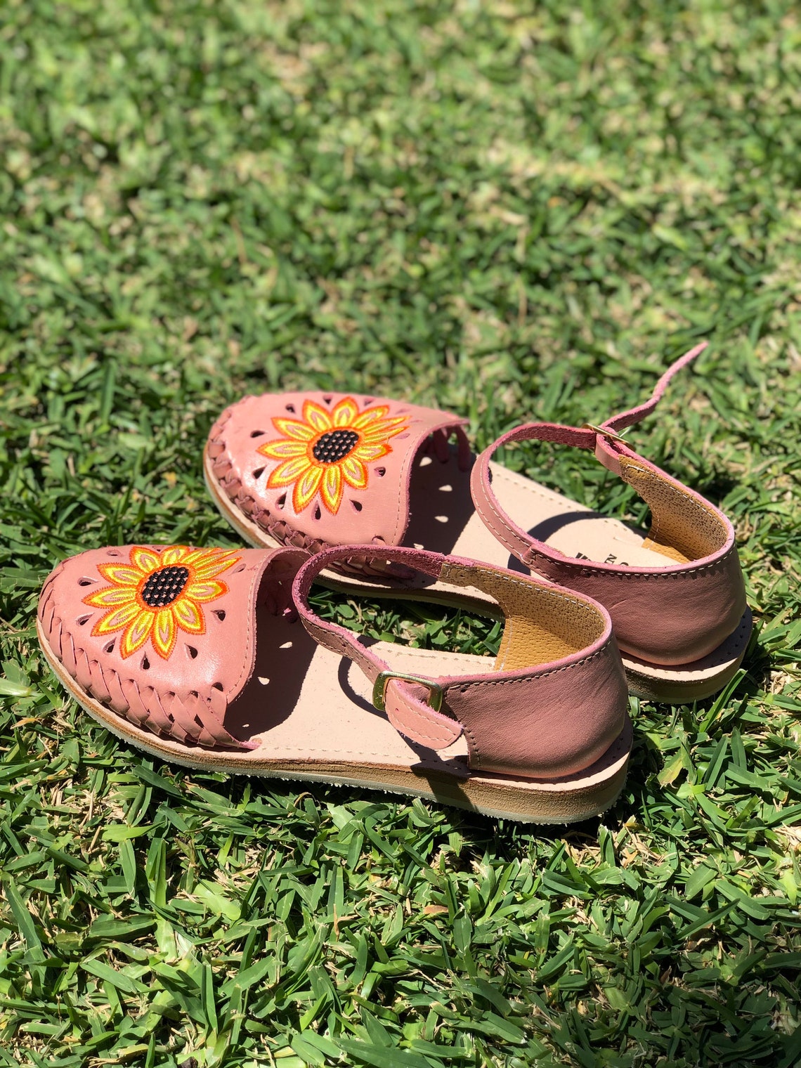 huaraches with sunflower