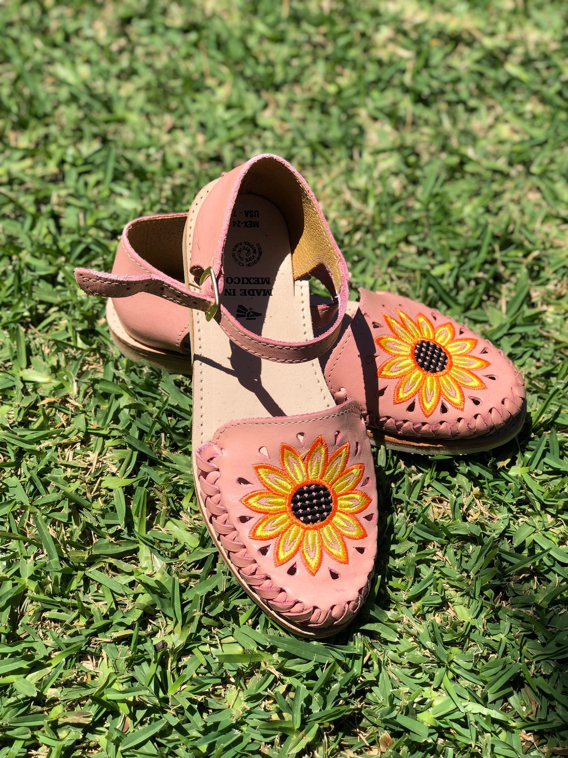 huaraches with sunflower