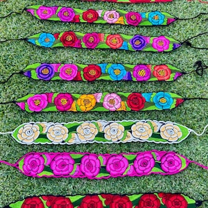 Mexican embroidered belt, fajos bordados, Mexican traditional belts, colorful Mexican belts.