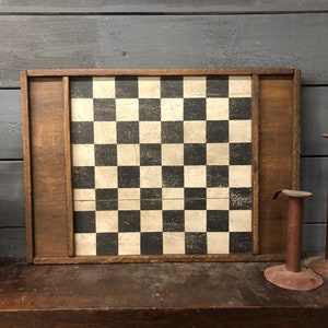 Primitive Checkers Board