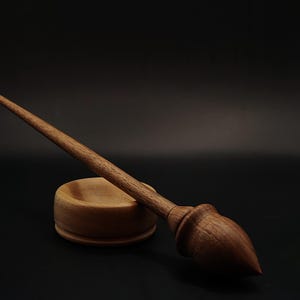 Steunspindel – 16 g / 0,56 oz, 24,5 cm / 9,64 in – walnoothout met grijze walnootkom Lichtgewicht spindel voor fijngaren Kravelli-spindelset