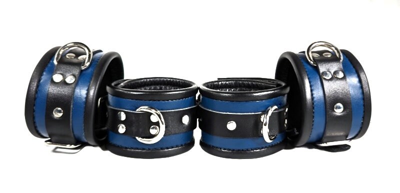 Submissive Collar & Cuff Set Lockable BDSM Leather Bondage Restraints ...