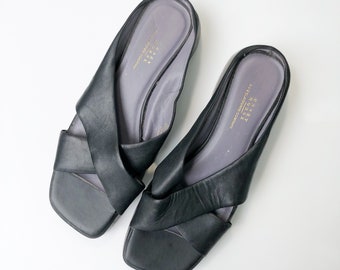 black stretchy sandals 90s