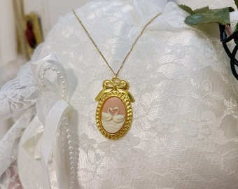 Handmade coquette cameo heart swan necklace, feminine jewelry, vintage inspired jewelry, aphrodite jewelry, Venus jewelry, swan pendant