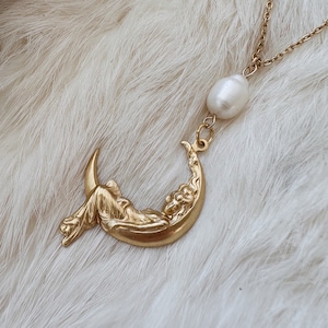 Collier dame sur la lune en or 18 carats, collier Aphrodite, collier de perles, bijoux d'inspiration vintage, bijoux Vénus, bijoux féminins, dame lune