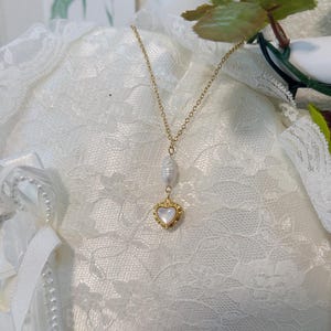 Naszyjnik z muszli w kształcie serca ze złota 18k, biżuteria z masy perłowej, naszyjnik z muszli, naszyjnik z Afrodytą, biżuteria kokietka, biżuteria inspirowana stylem vintage