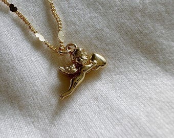 14k Gold Amor Herz Halskette, Cherub Charm