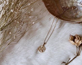 18k Gold Pentakel Pentagramm Halskette, witchy Schmuck, Hexenschmuck, witchy Halskette