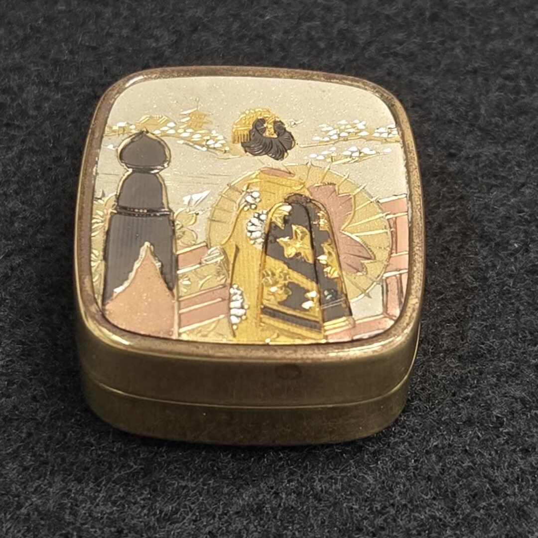 Vintage Japan Working Geisha Music Box Pendent Wind up With off / on ...