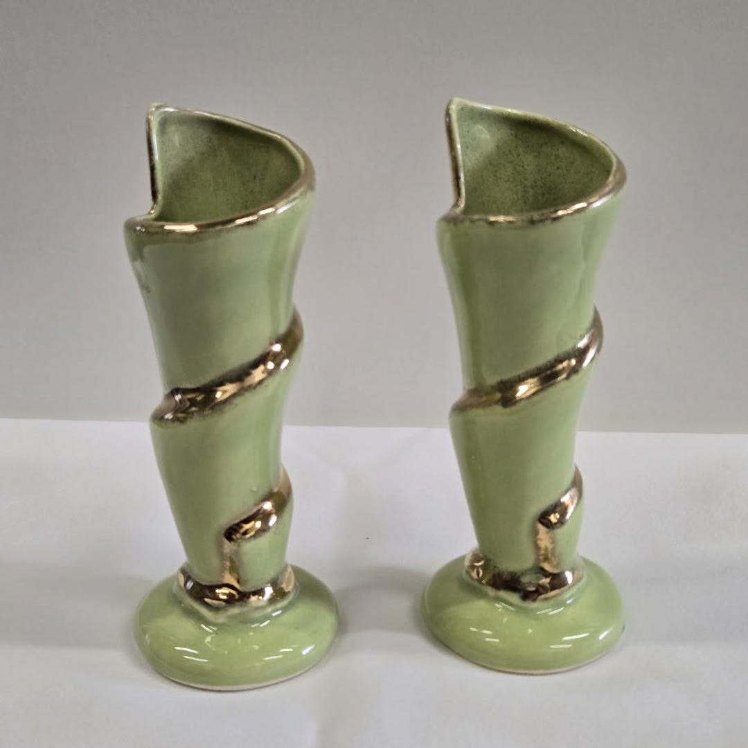 Walker Potteries Vintage Bowl Green
