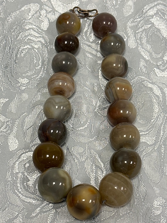 Gorgeous Vintage Agate Necklace With Extra Large … - image 9