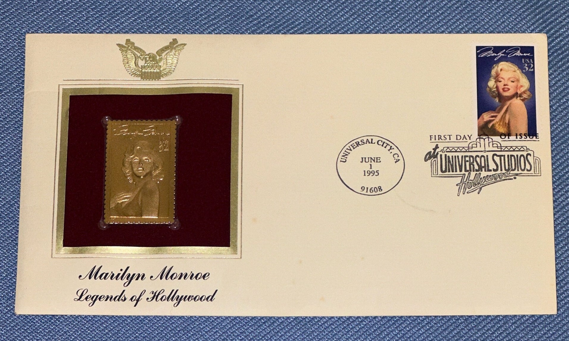 Vintage 1995 Universal Studios Legends of Hollywood Gold 32